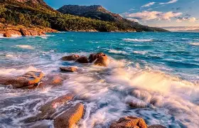 塔斯马尼亚联防线稳固，力拼阿尔艾因全力拿分的简单介绍