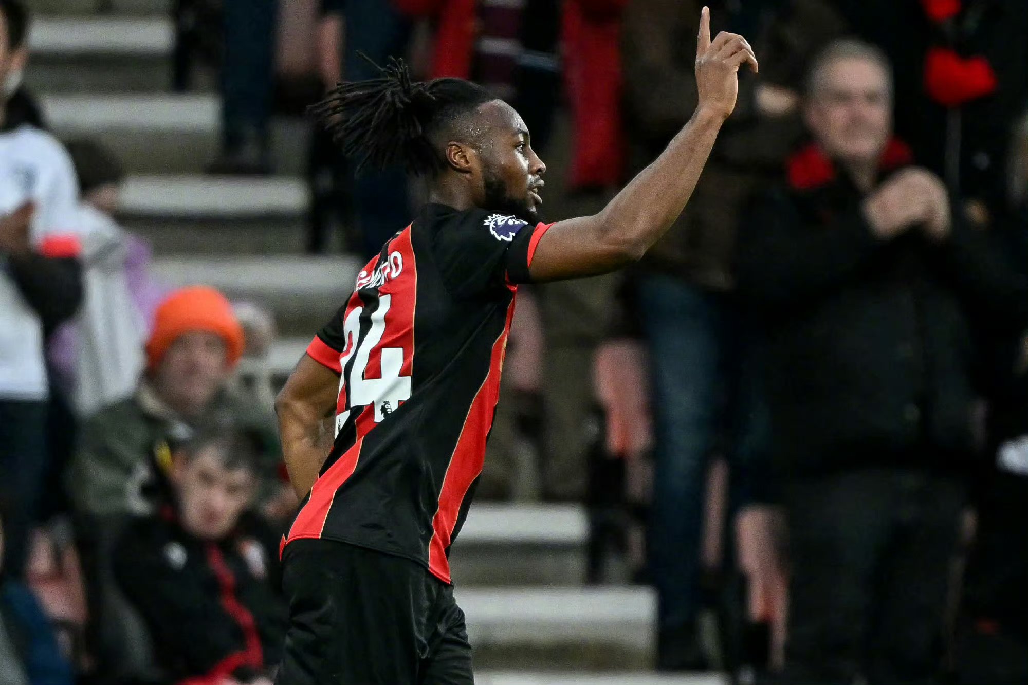 包含伯恩茅斯战术失误,客场竞赛失利的词条 包含伯恩茅斯战术失误,客场竞赛失利的词条