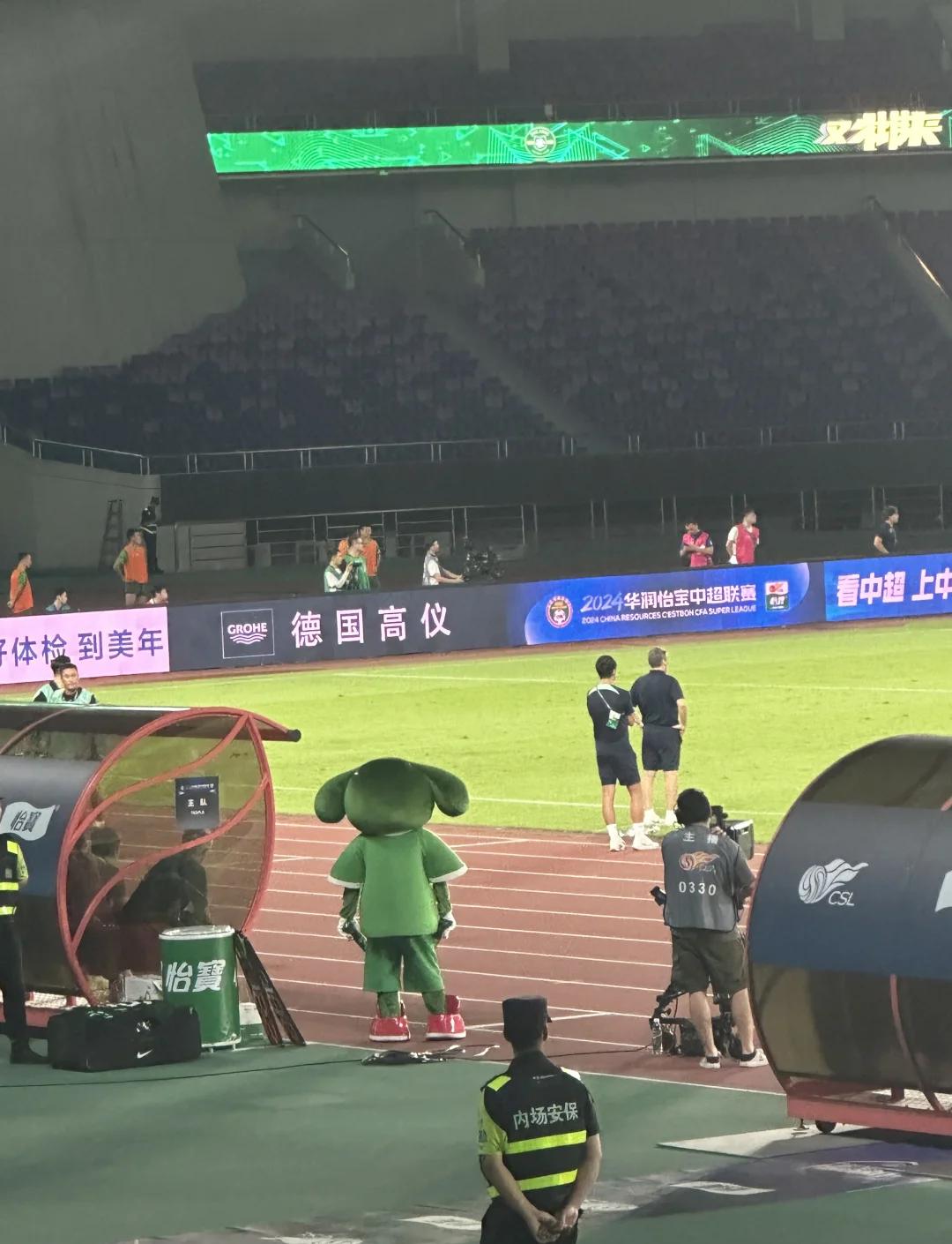 申花主场实现惊艳逆转,取得关键胜利 申花主场实现惊艳逆转,取得关键胜利