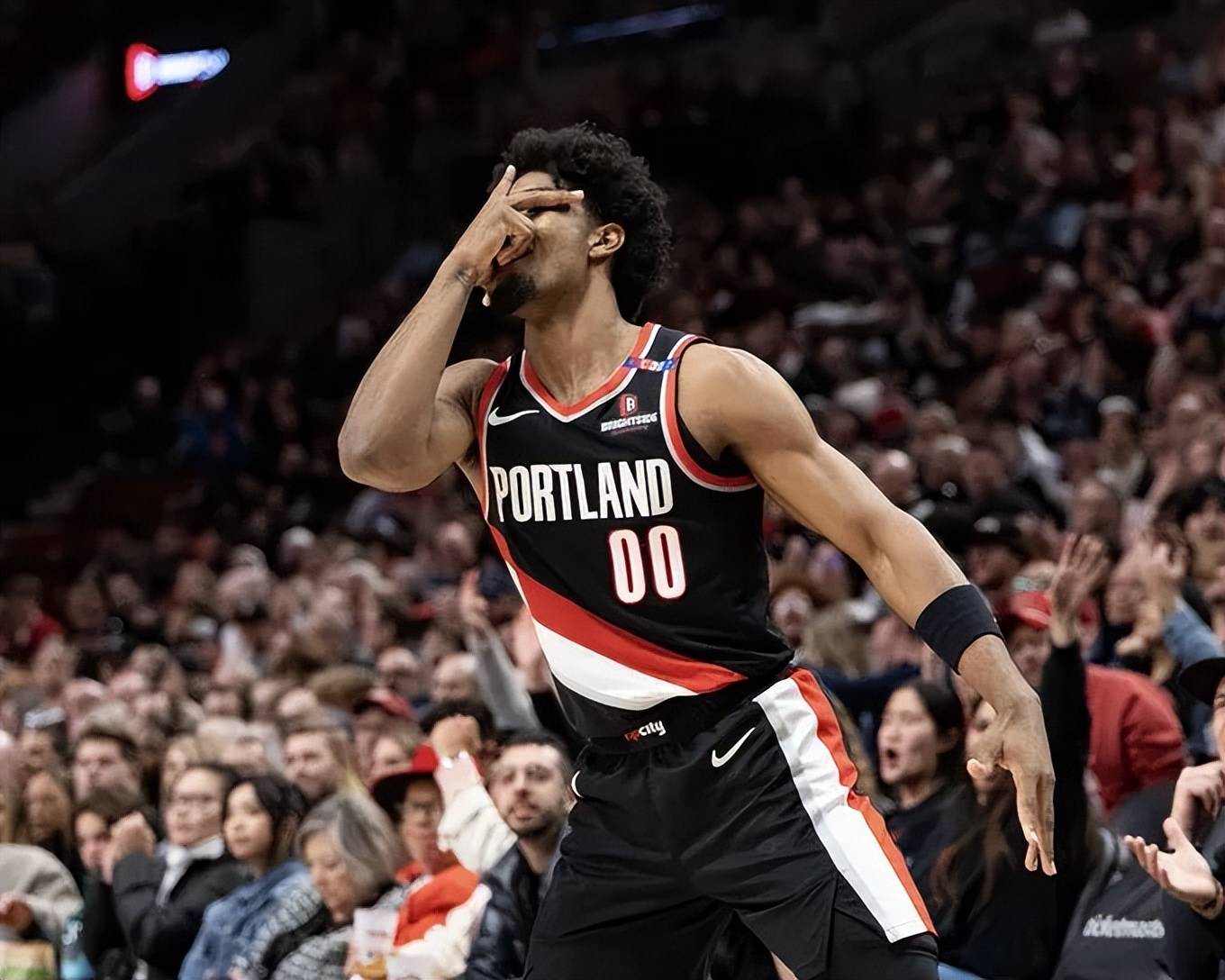 关于开拓者主帅或因违规遭禁赛，球队或面临困境的信息