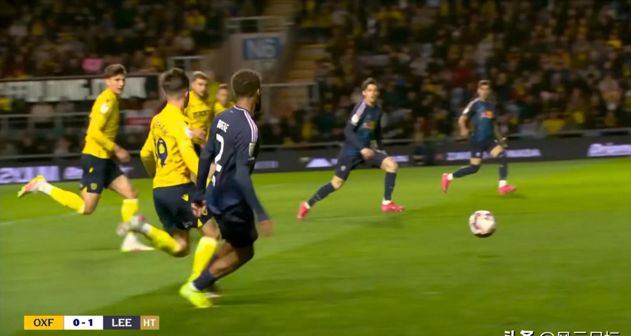 伯恩利主场战胜西汉姆联,逼近前四的简单介绍 伯恩利主场战胜西汉姆联,逼近前四的简单介绍