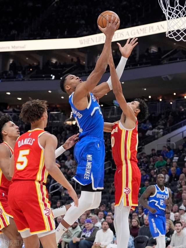 关于雄鹿连胜被终结,字母哥全能表现打脸对手的信息 关于雄鹿连胜被终结,字母哥全能表现打脸对手的信息