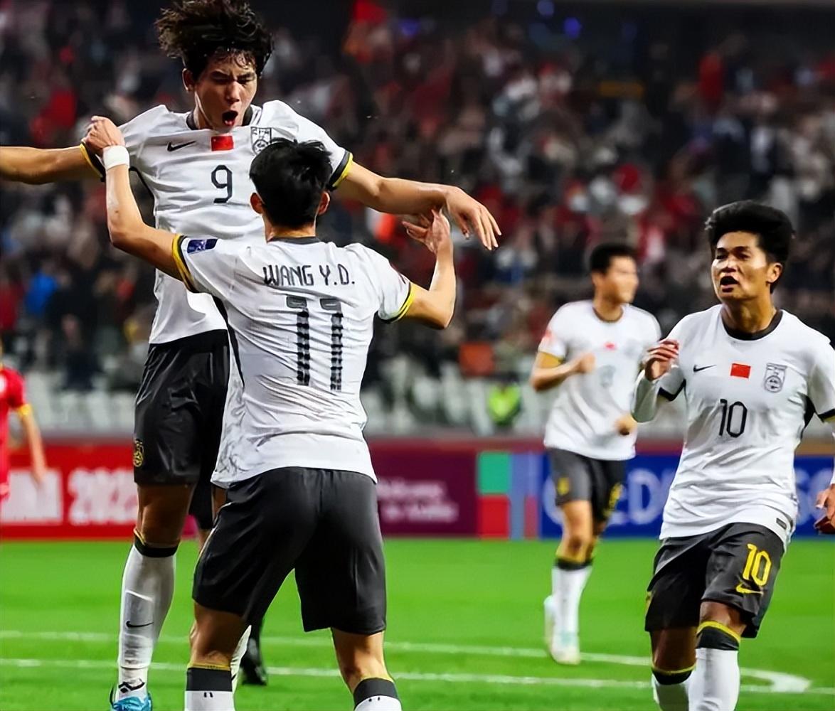 关于亚洲运动员反击准备争夺头名的信息 关于亚洲运动员反击准备争夺头名的信息