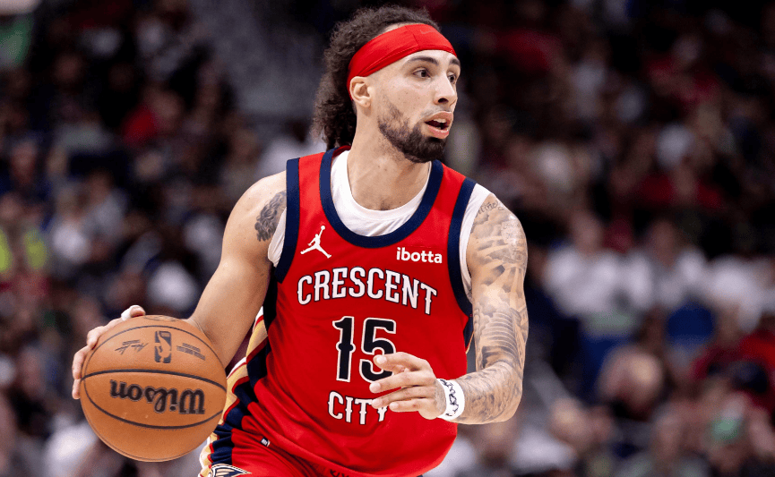 鹈鹕队主教练公开批评球员态度不端的简单介绍