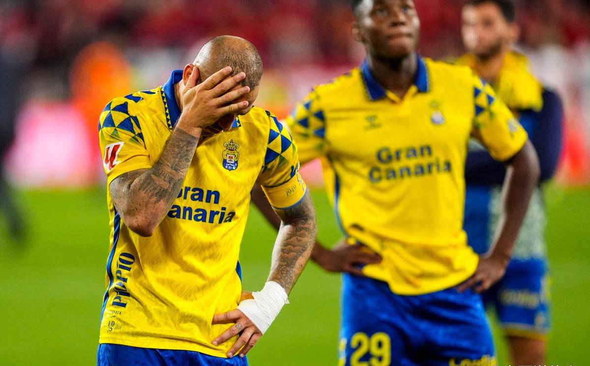 塞维利亚紧咬榜首，争夺西甲冠军的简单介绍