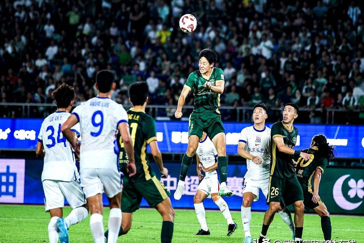 包含上港客场逆袭，绝杀富力，追平中超积分榜的词条