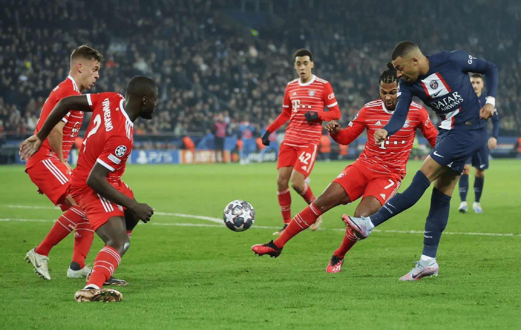 关于拜仁慕尼黑惜败加时巴黎圣日耳曼，遭遇遗憾的信息