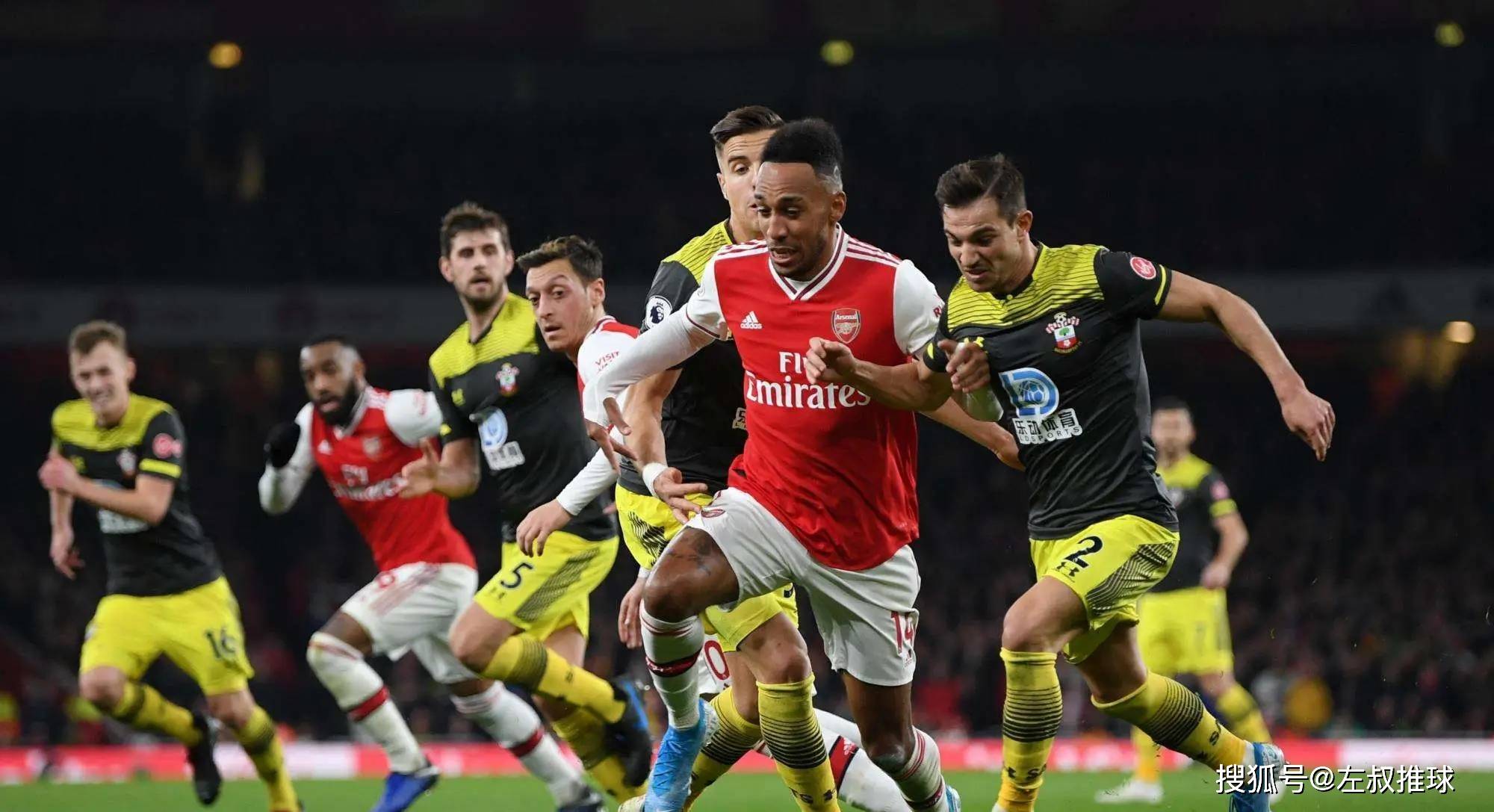 弗赖堡球员精彩表现,帮助球队取胜 弗赖堡球员精彩表现,帮助球队取胜