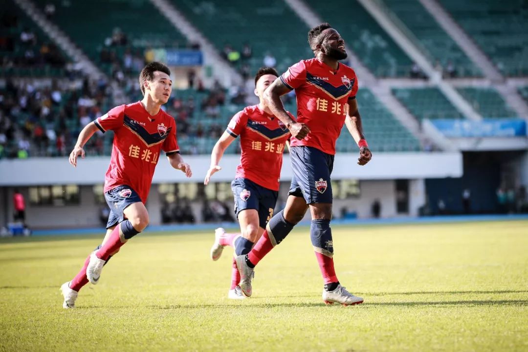 关于深圳佳兆业主场3-2逆转战胜重庆当代力帆的信息