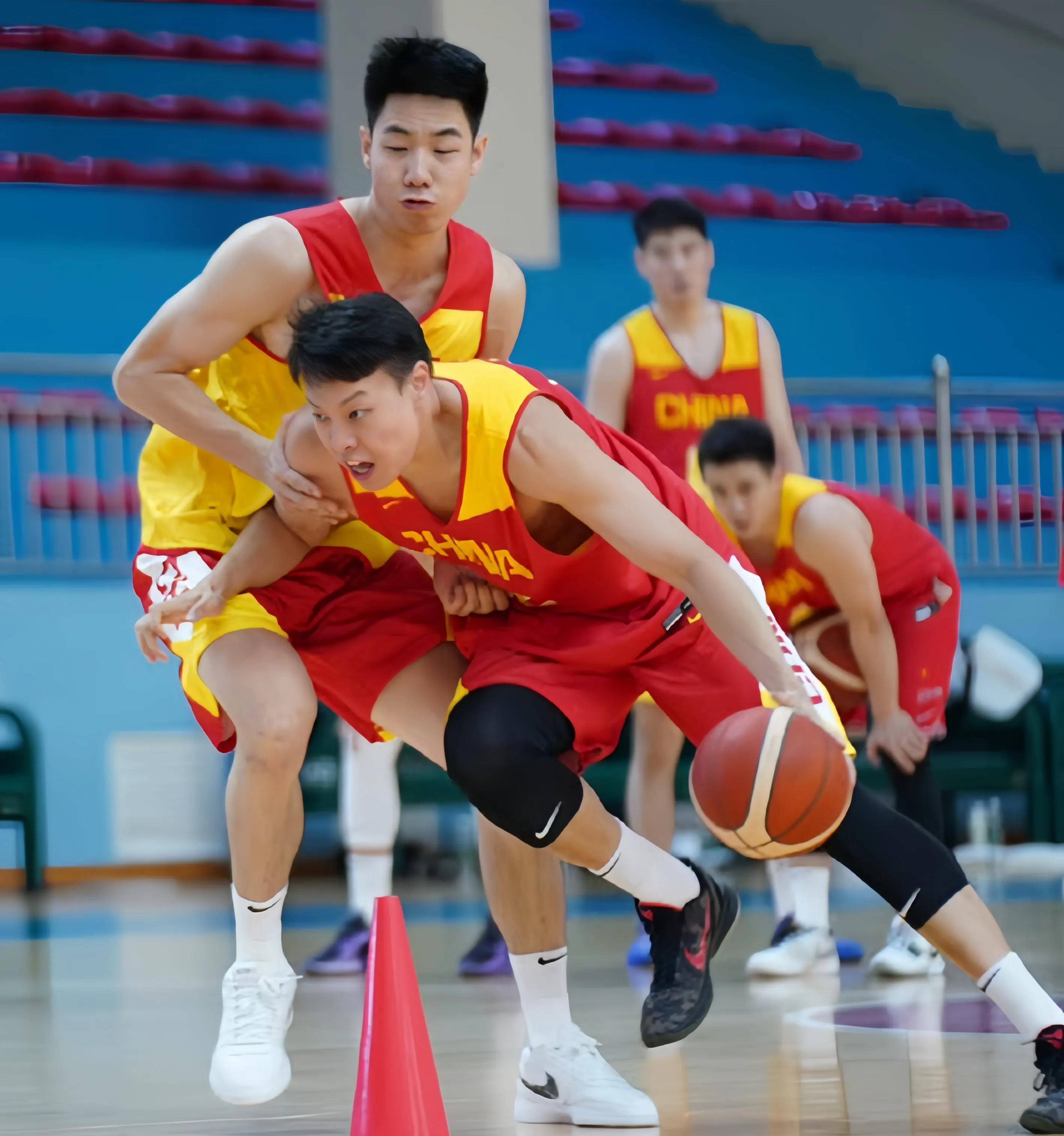 新一轮篮球联赛即将打响，球迷期待激烈对抗