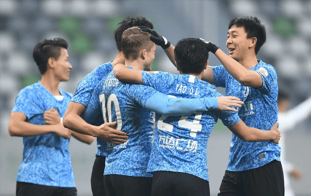 大连人队在洲际比赛中获得胜利 大连人队在洲际比赛中获得胜利