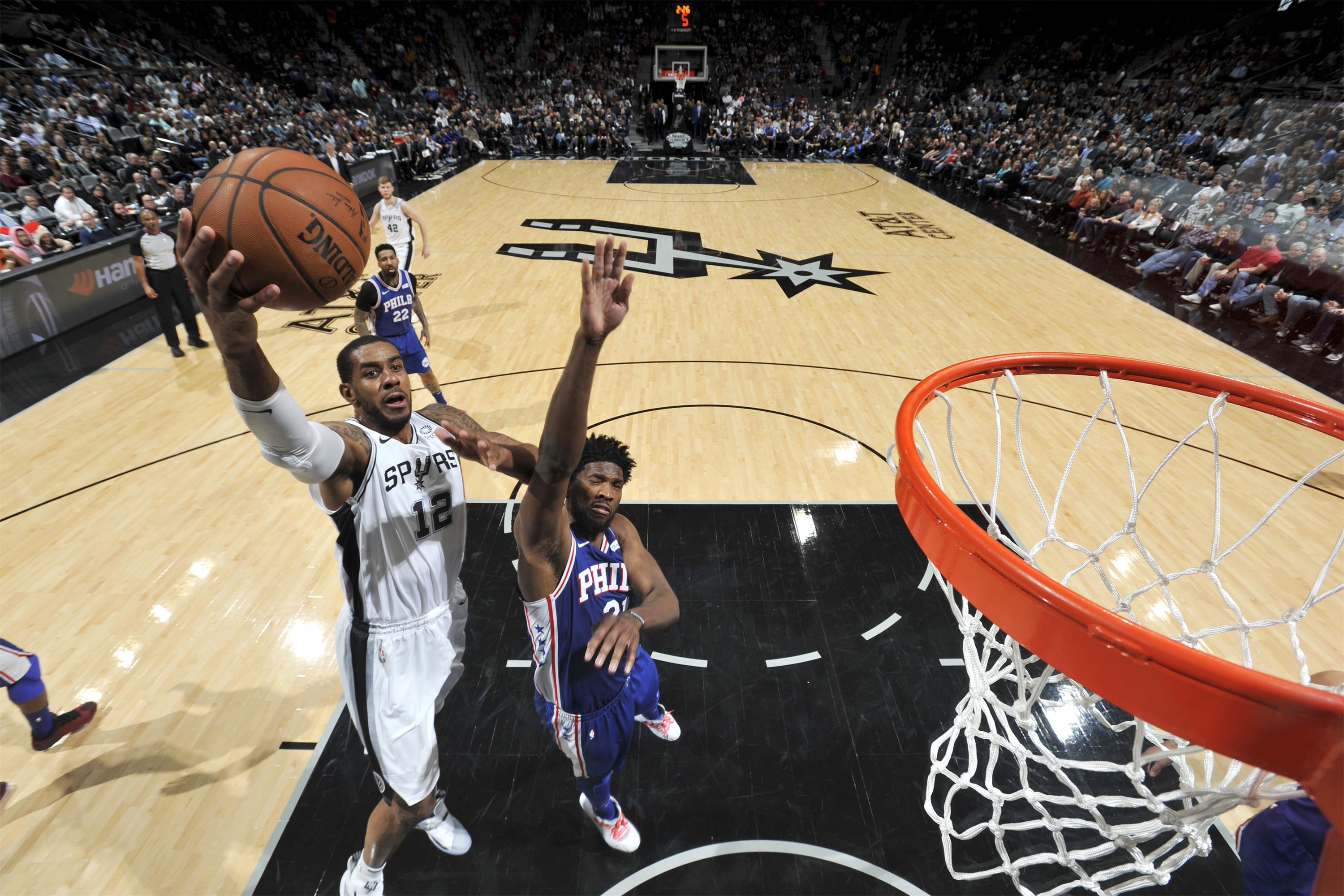 马刺连胜,德罗赞带领球队击败黄蜂 马刺连胜,德罗赞带领球队击败黄蜂